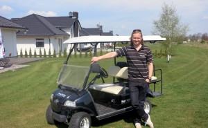 Antti Pohjonen vetää Sand Valleyn golf-keskusta Puolassa